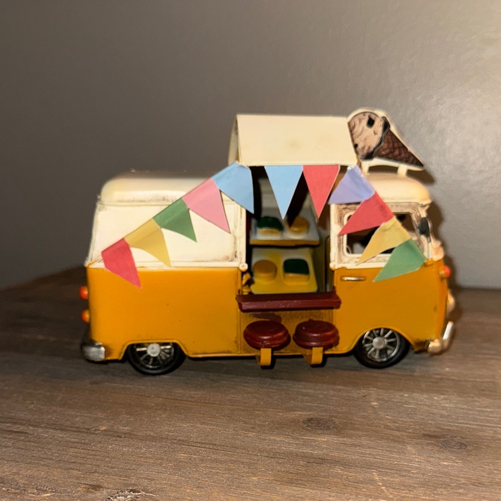 Volkswagen Bus Ice Cream Truck decor.  Has the vintage look   New with tags!